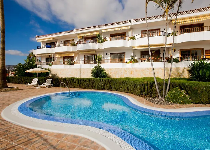 아파트 Bouganvillas Ocean View 아데제