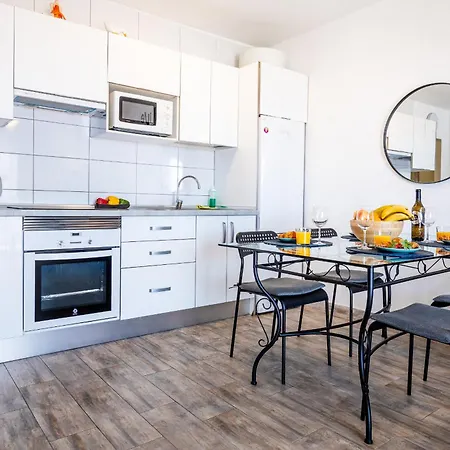 Daire Bouganvillas Ocean View *